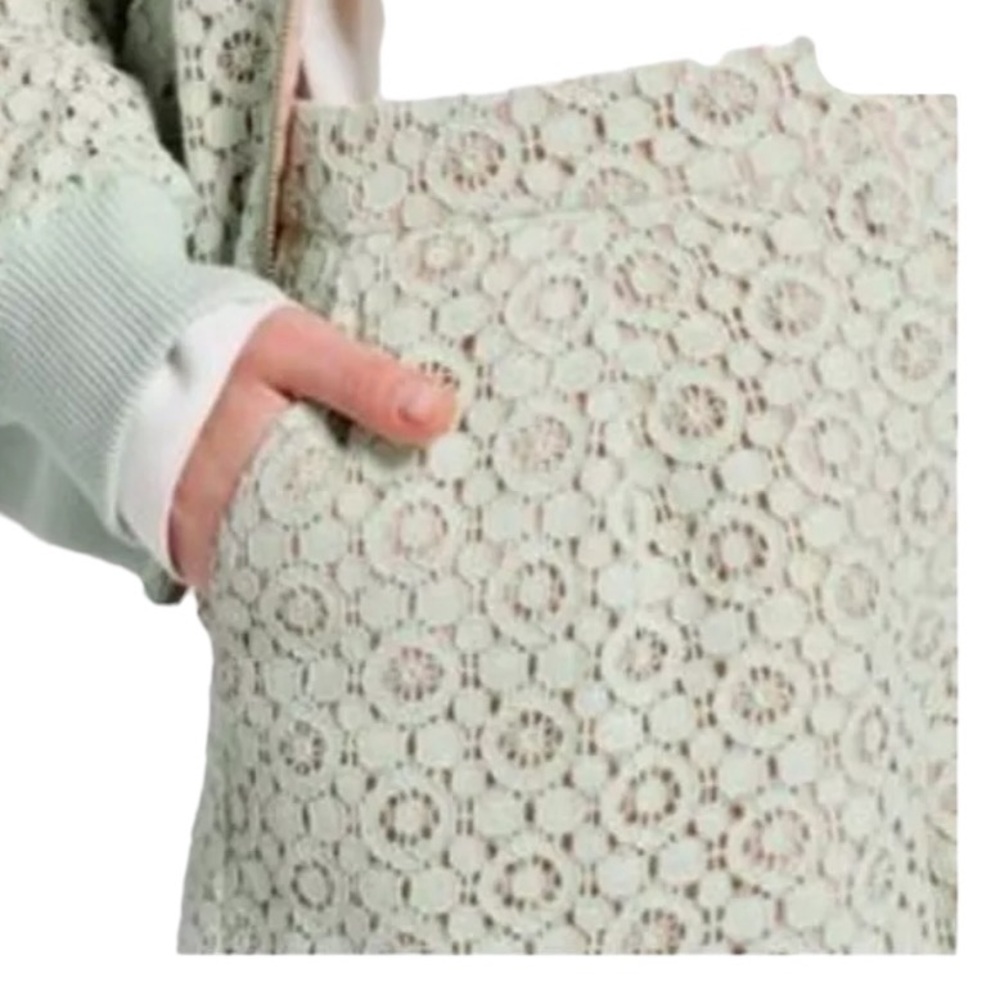 Victoria Beckham size 12 green lace shorts  flat front pockets lined NWOT - Picture 7 of 16